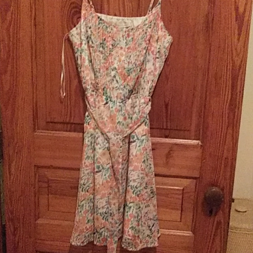 Lauren Conrad floral print sun dress